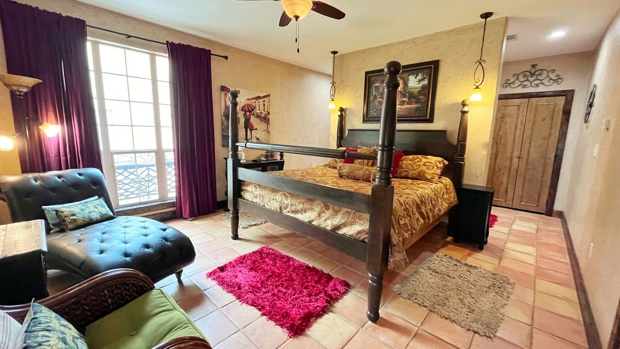 Photo of Bedroom in Lincoln Park