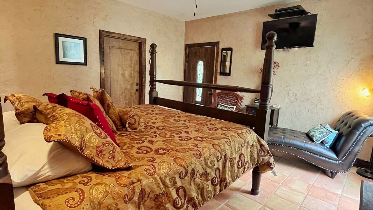 Photo of Bedroom in Lincoln Park