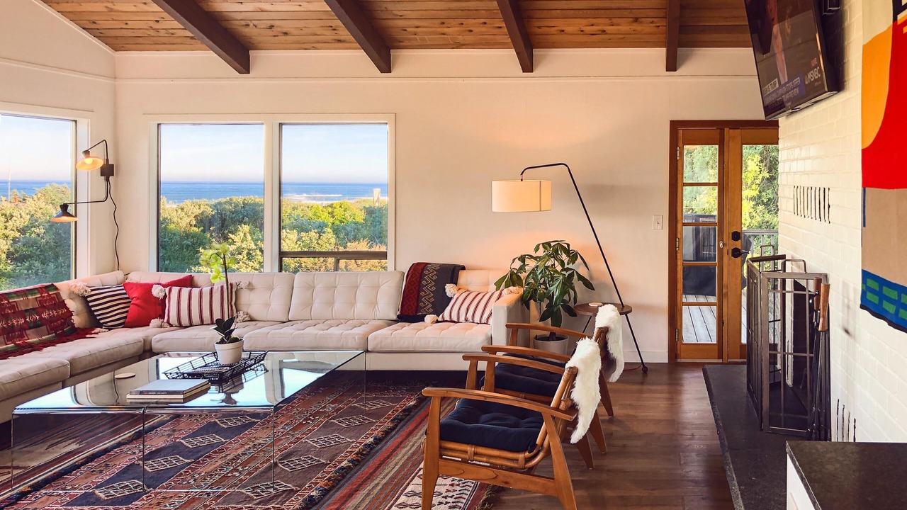 Photo of Livingroom in Neahkahnie Beach