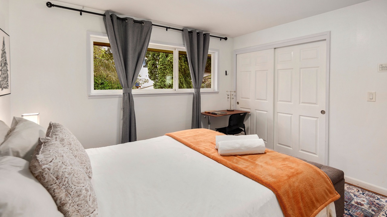 Photo of Bedroom in Meadowbrook