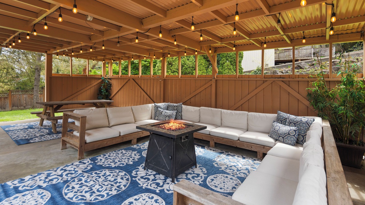 Photo of Outdoor in Meadowbrook