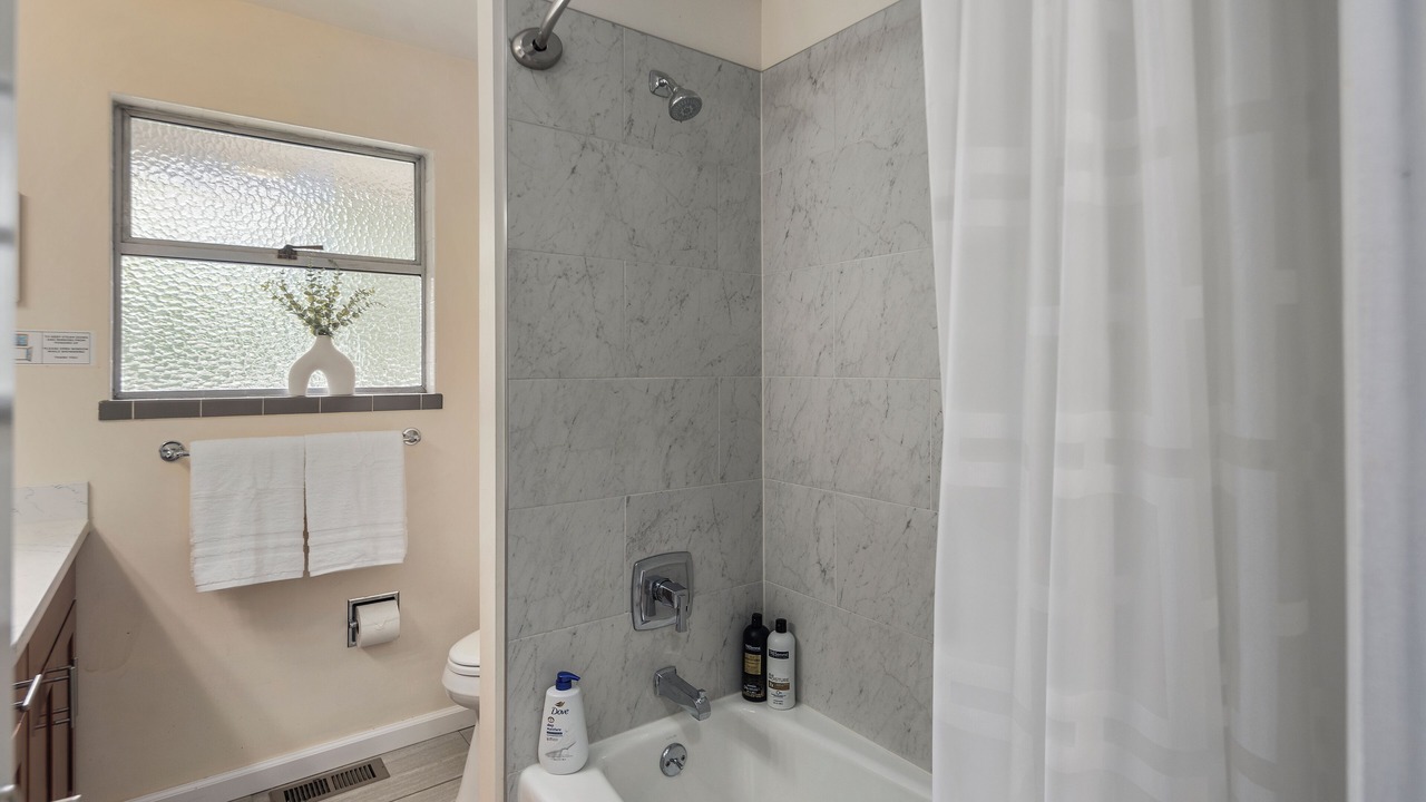 Photo of Bathroom in Meadowbrook