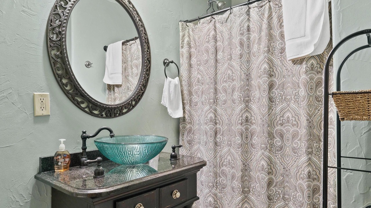 Photo of Bathroom in Carthage