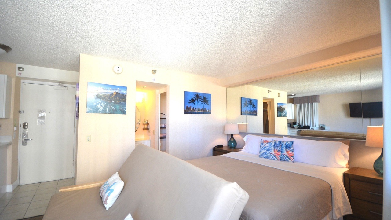 Photo of Bedroom in Waikiki