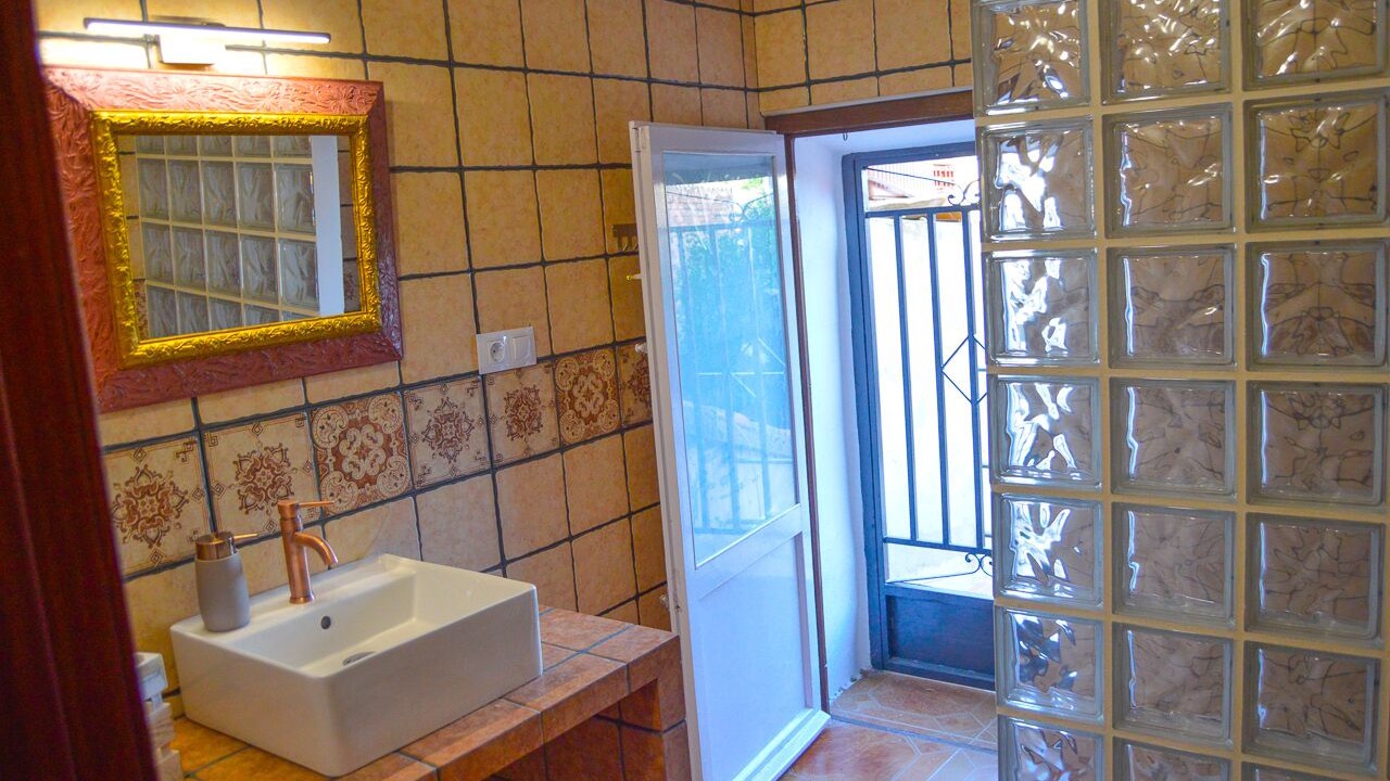 Photo of Bathroom in Torrijo del Campo