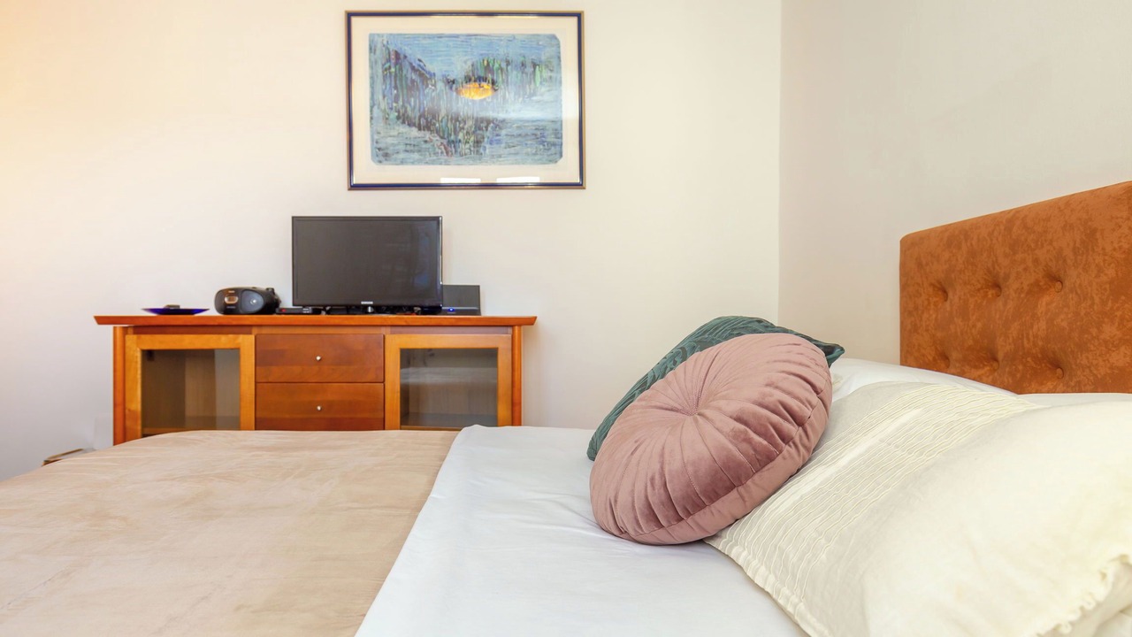 Photo of Bedroom in Montovjerna