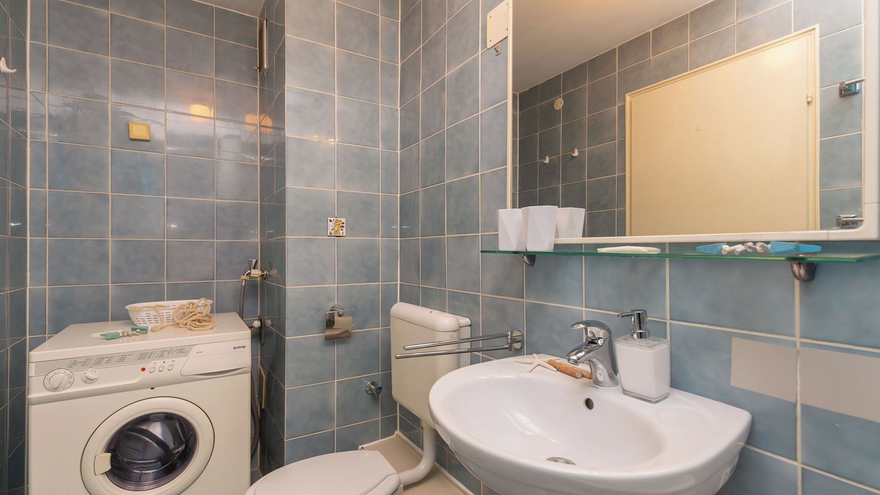 Photo of Bathroom in Montovjerna