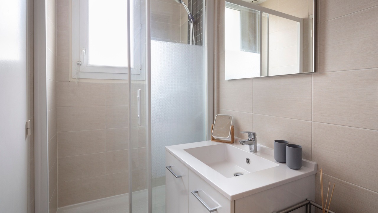 Photo of Bathroom in Saint-Helier