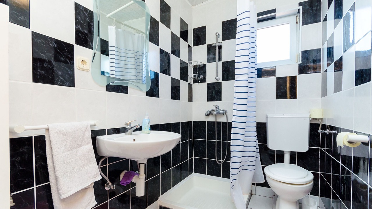 Photo of Bathroom in Lopar