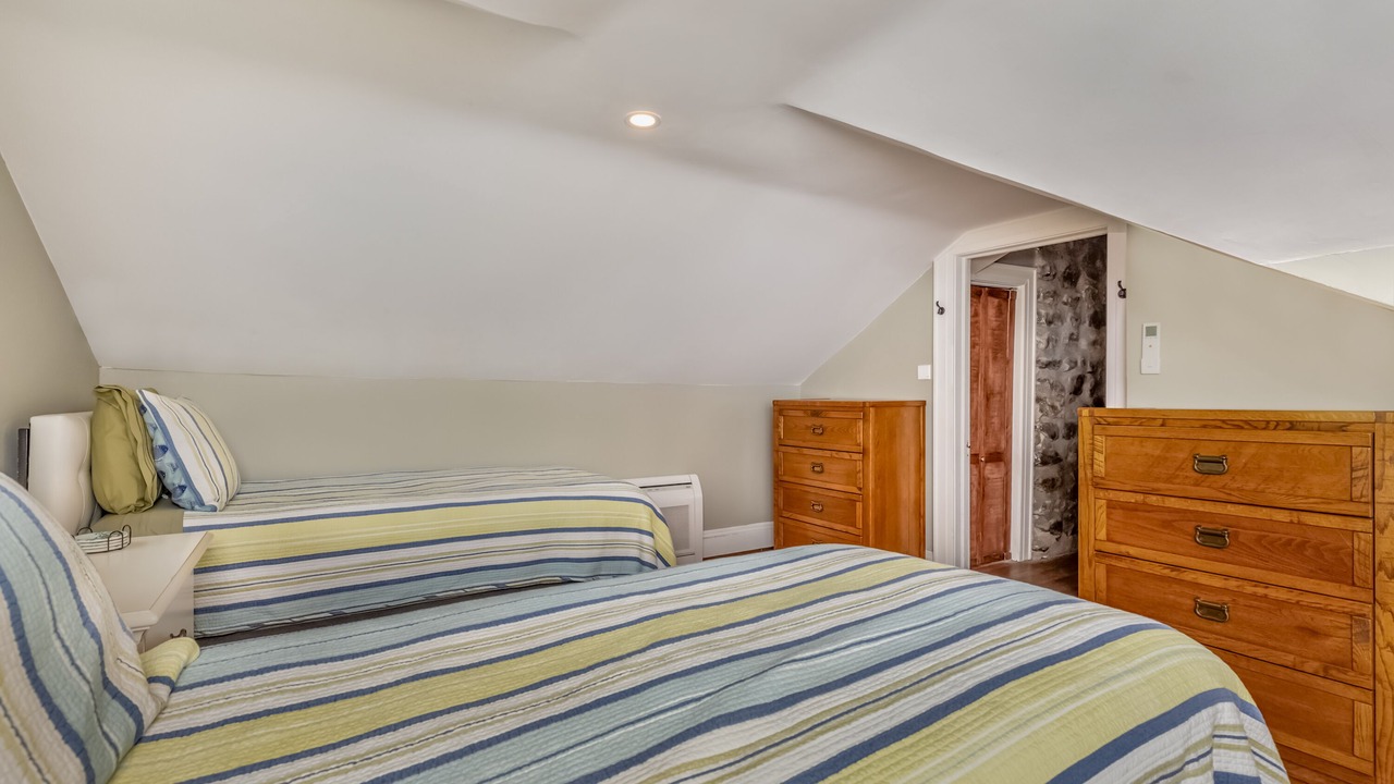 Photo of Bedroom in Gardiner
