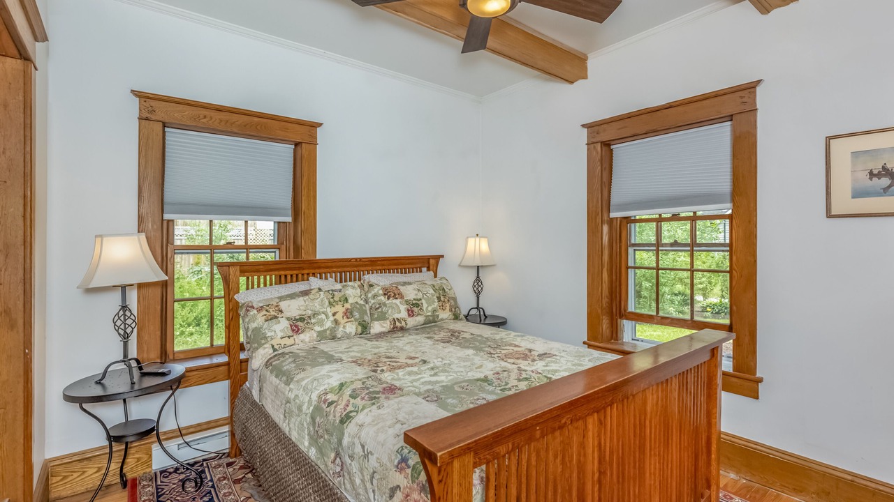 Photo of Bedroom in Gardiner