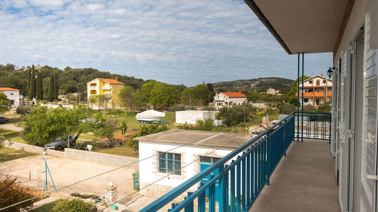 Photo of Patio Balcony in Jezera