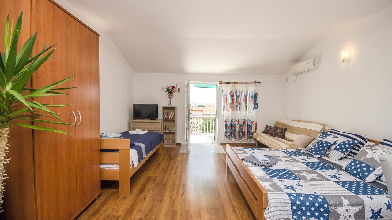 Photo of Bedroom in Tribunj