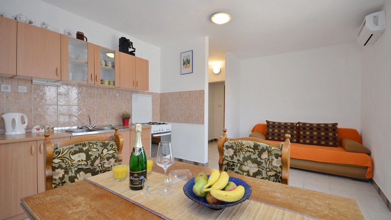 Photo of Livingroom in Tribunj