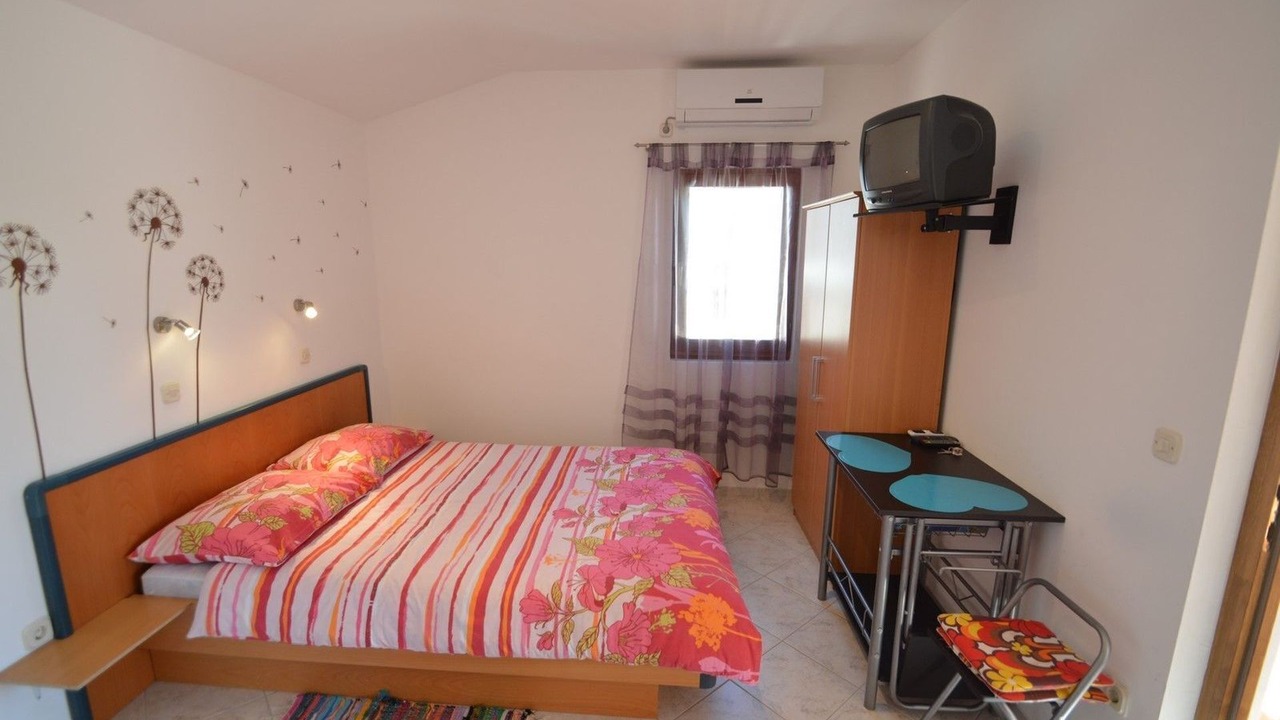 Photo of Bedroom in Cove Murtar