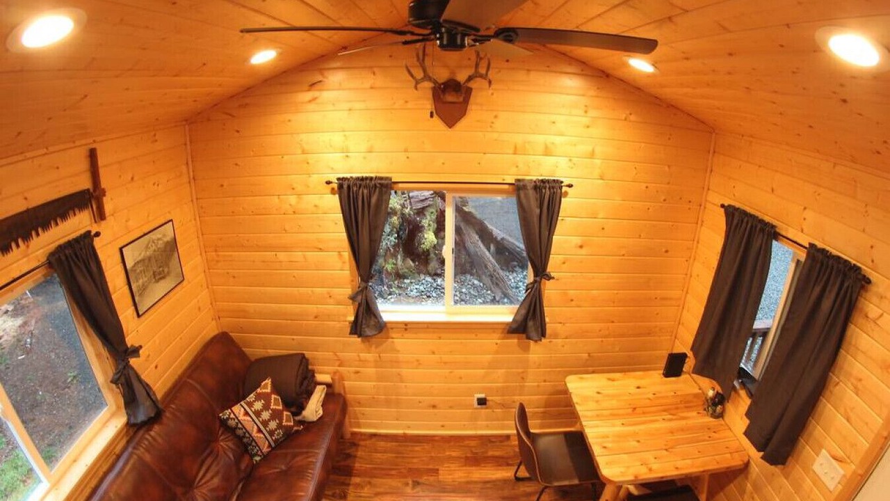 Photo of Livingroom in Forks