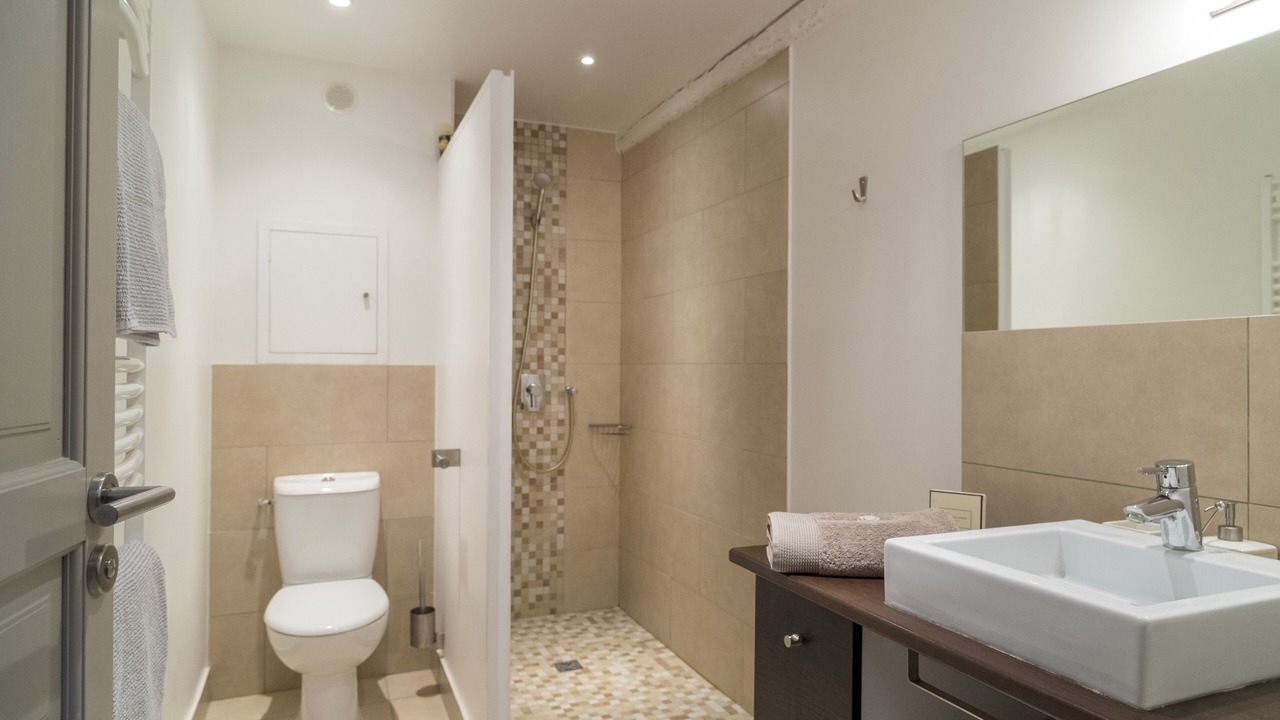 Photo of Bathroom in Uzes