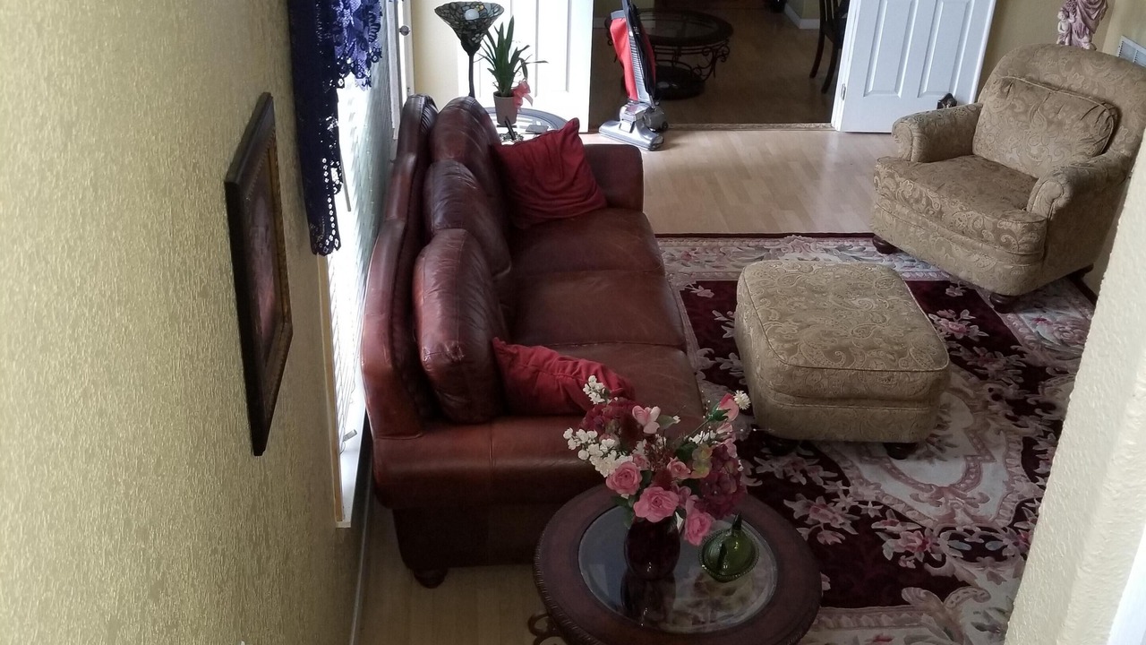 Photo of Livingroom in Yelm