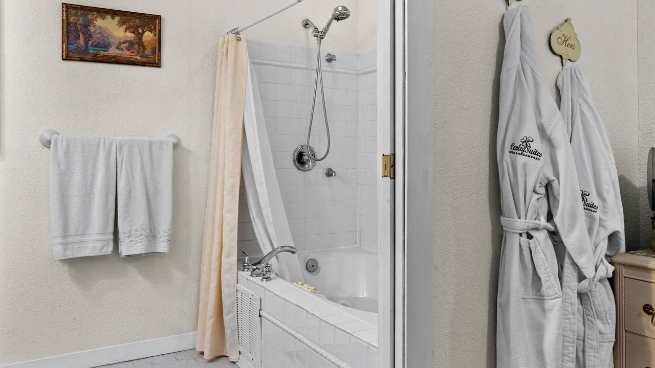 Photo of Bathroom in Yelm