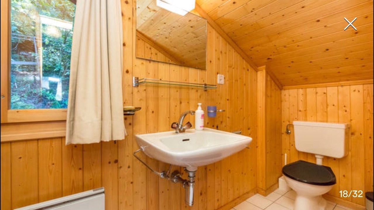 Photo of Bathroom in Salvan
