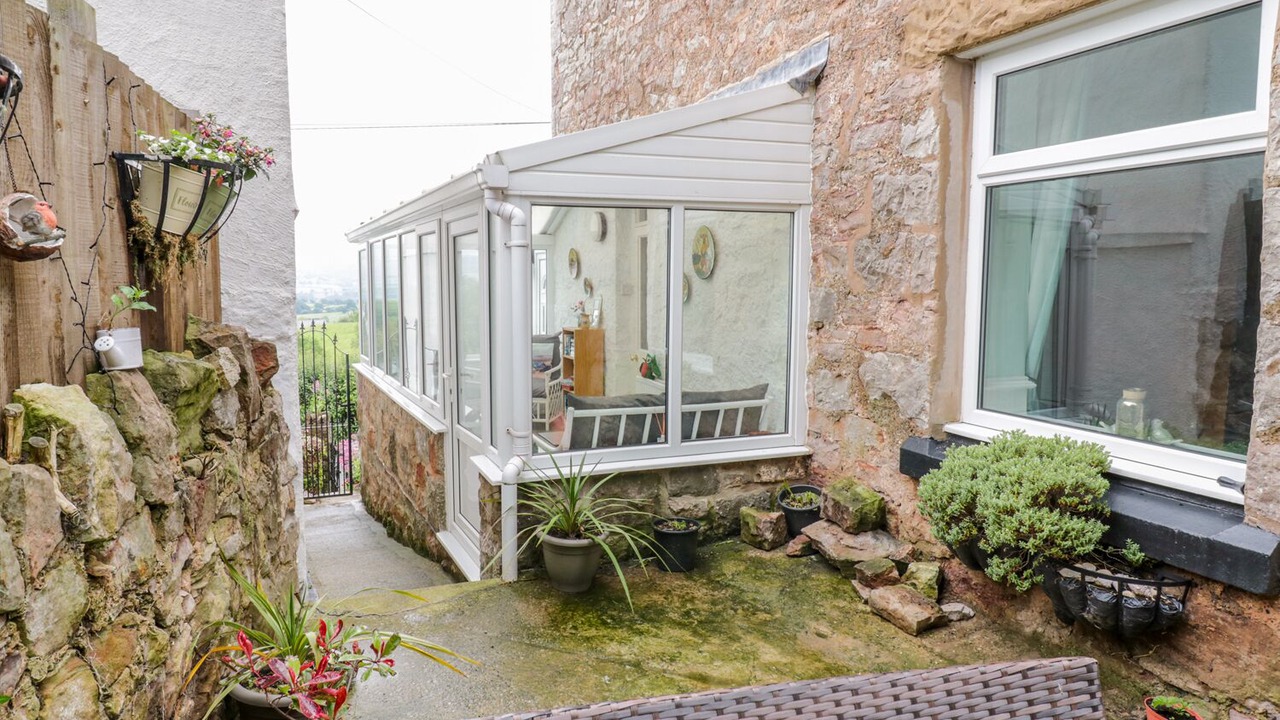 Photo of Patio Balcony in Llysfaen