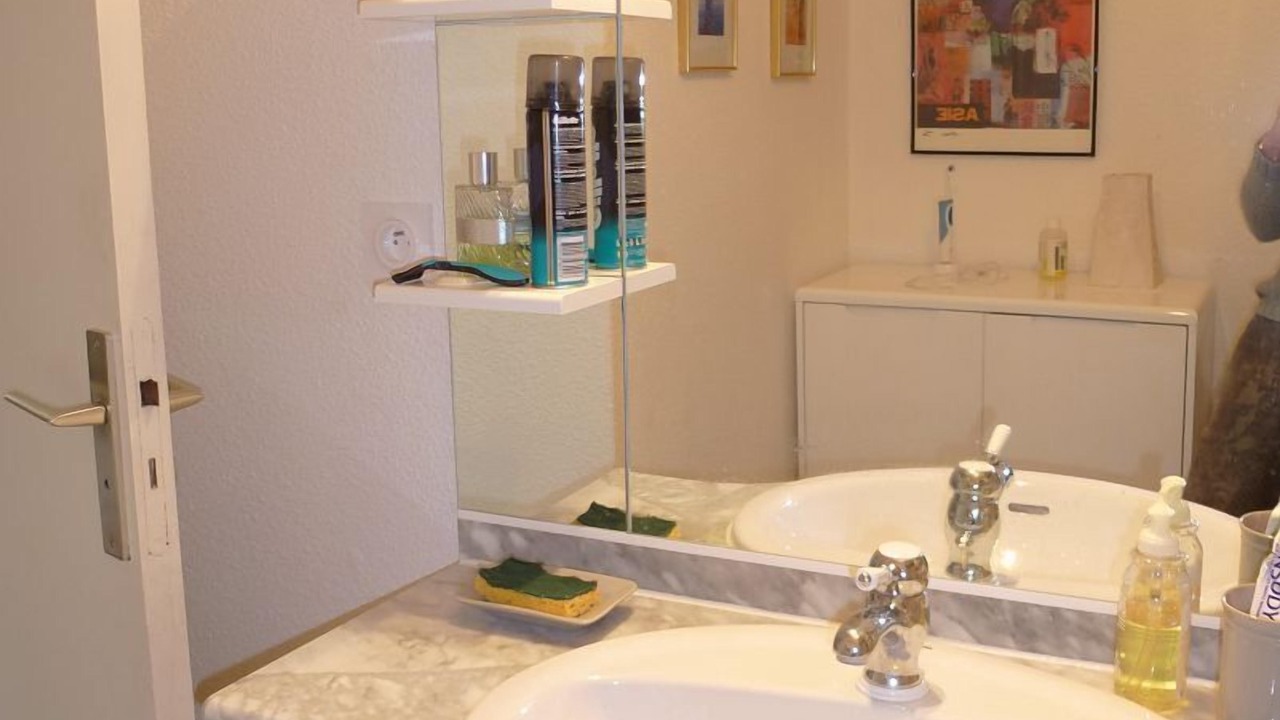 Photo of Bathroom in Premanon