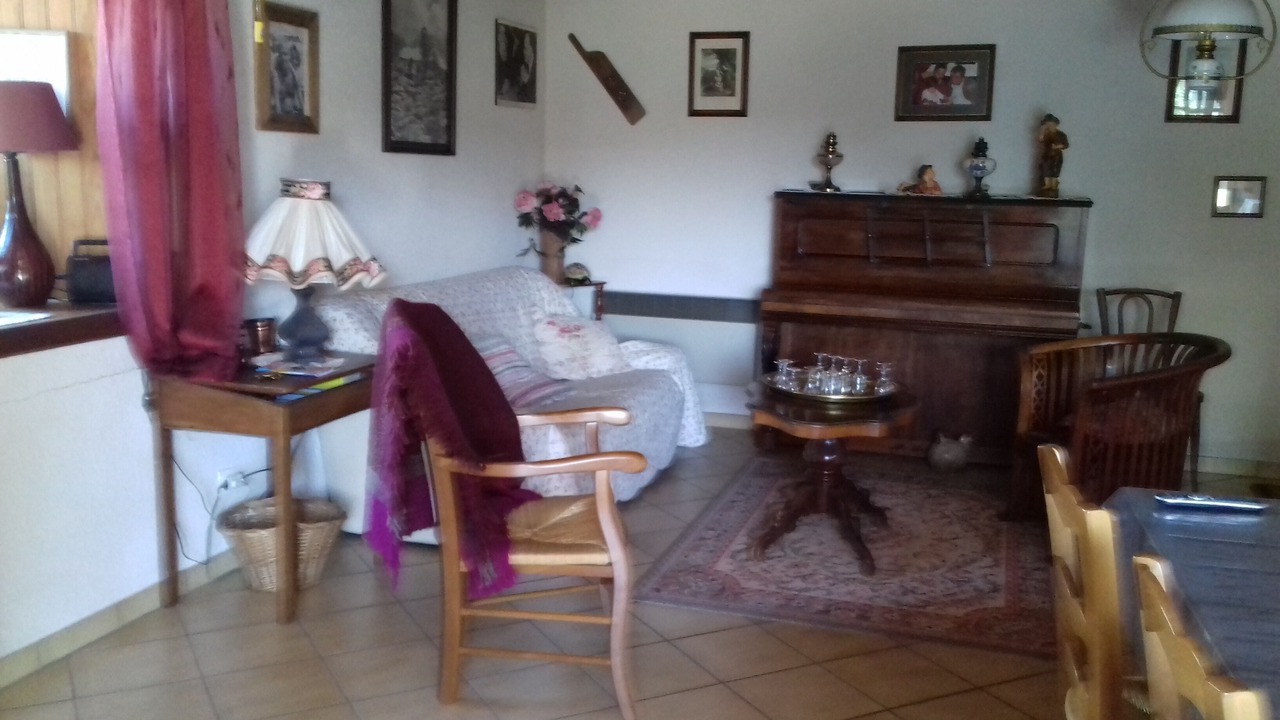 Photo of Livingroom in Montboudif