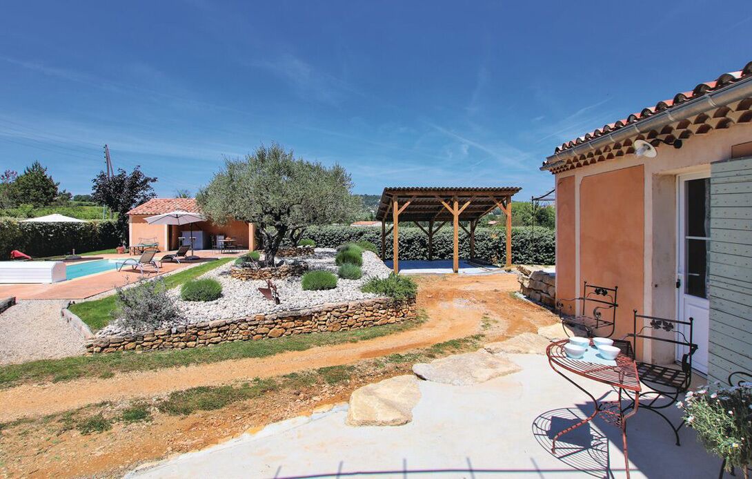 Photo of Outdoor in Mormoiron