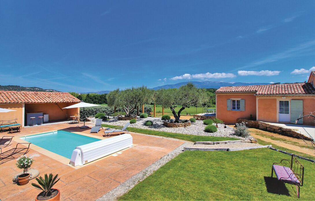 Photo of Outdoor in Mormoiron