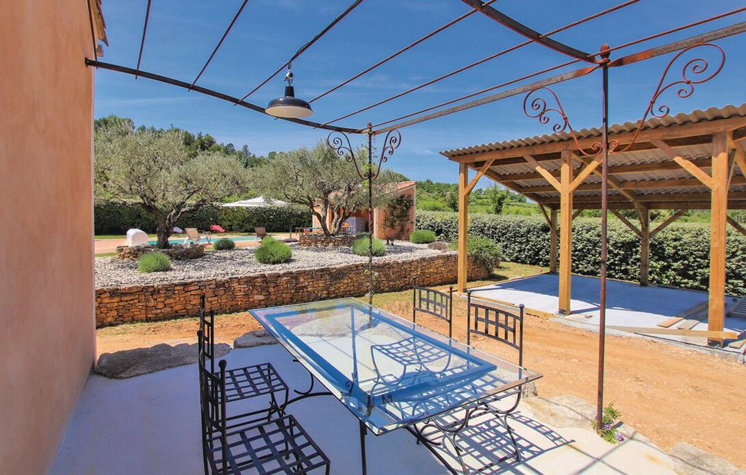 Photo of Outdoor in Mormoiron