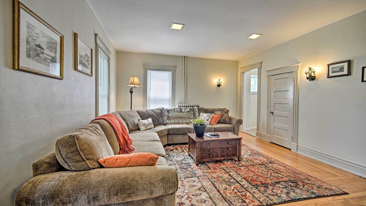 Photo of Livingroom in Clayton