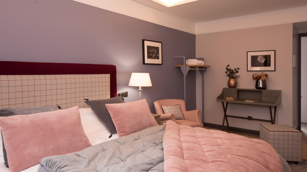 Photo of Bedroom in Verneuil