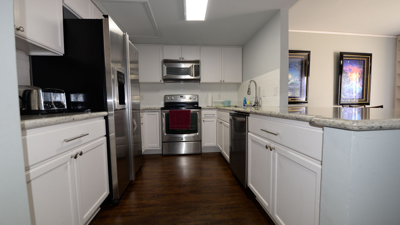 Photo of Kitchen in Energy Corridor
