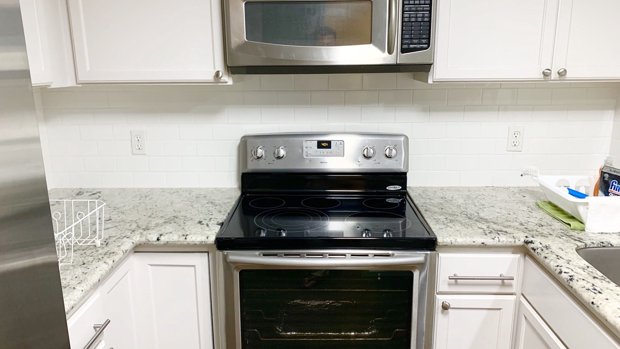 Photo of Kitchen in Energy Corridor