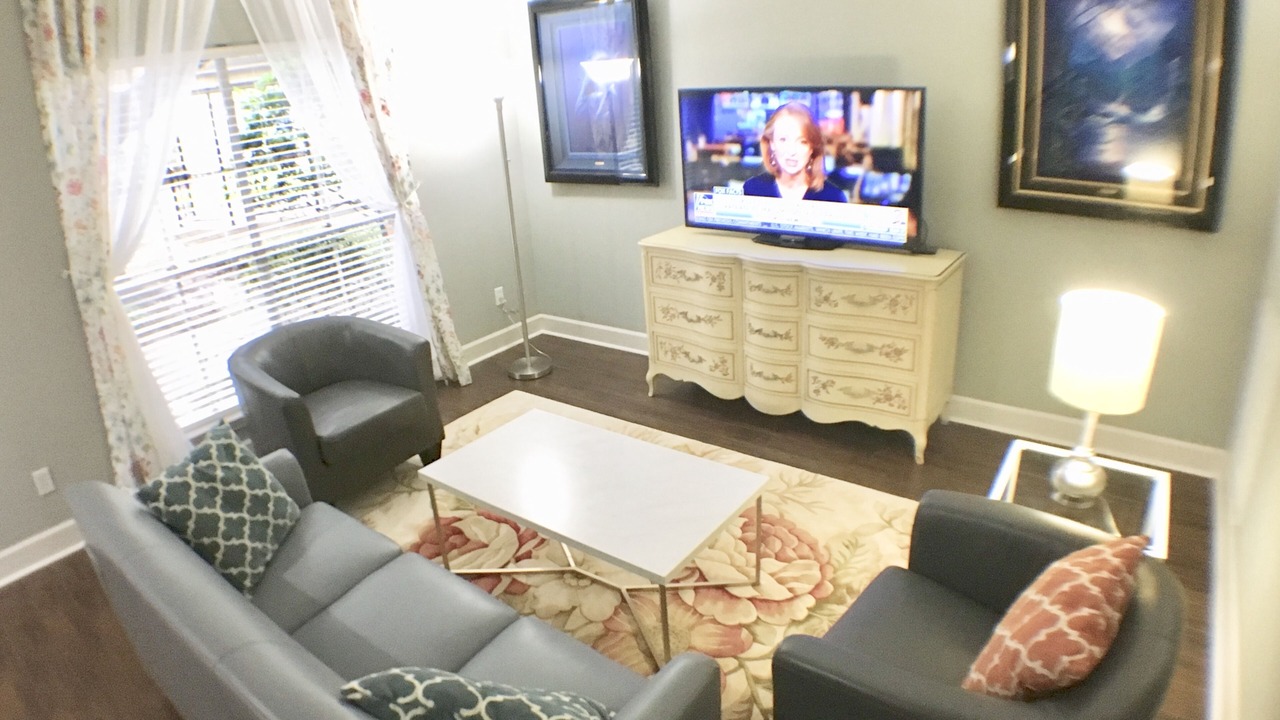 Photo of Livingroom in Energy Corridor