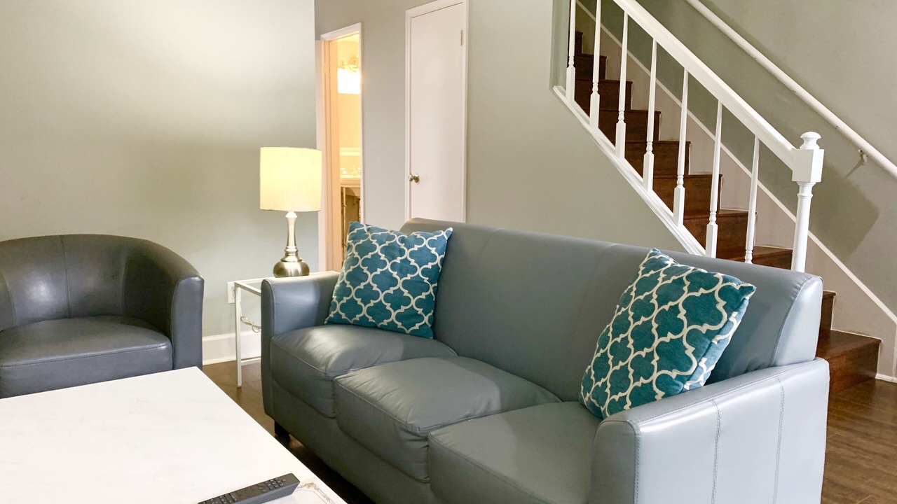 Photo of Livingroom in Energy Corridor
