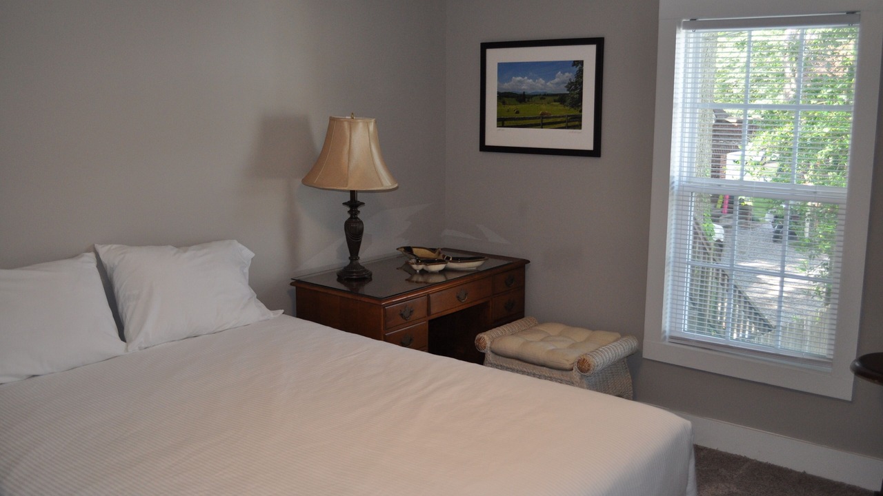 Photo of Bedroom in Carrollton