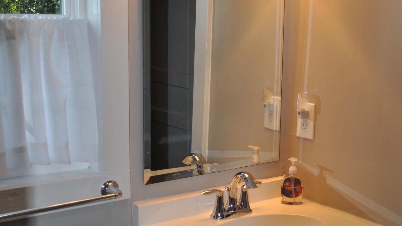 Photo of Bathroom in Carrollton