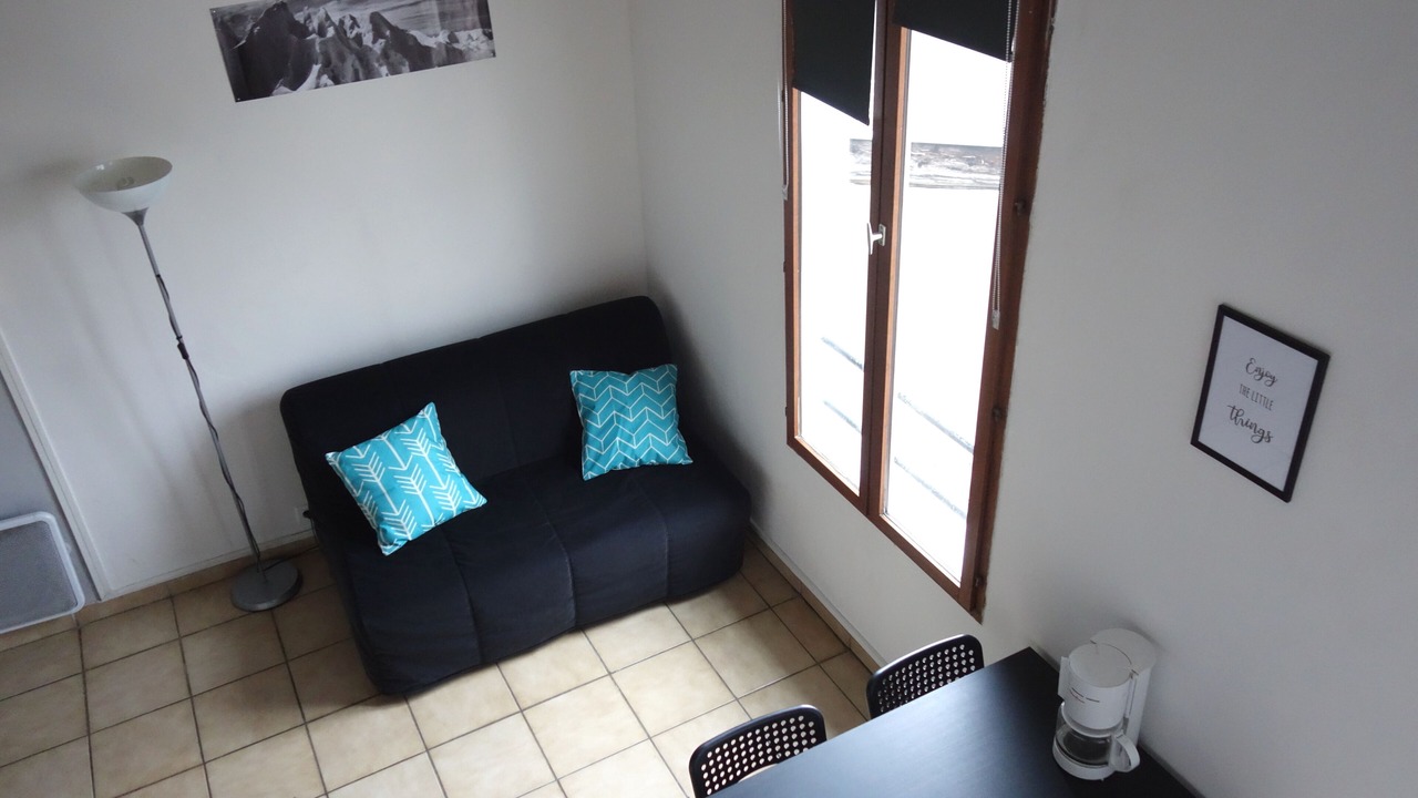 Photo of Livingroom in Charpennes - Charmettes