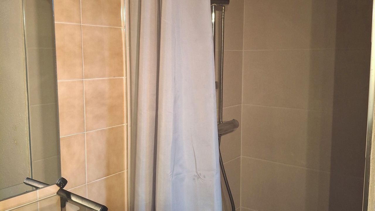 Photo of Bathroom in Charpennes - Charmettes