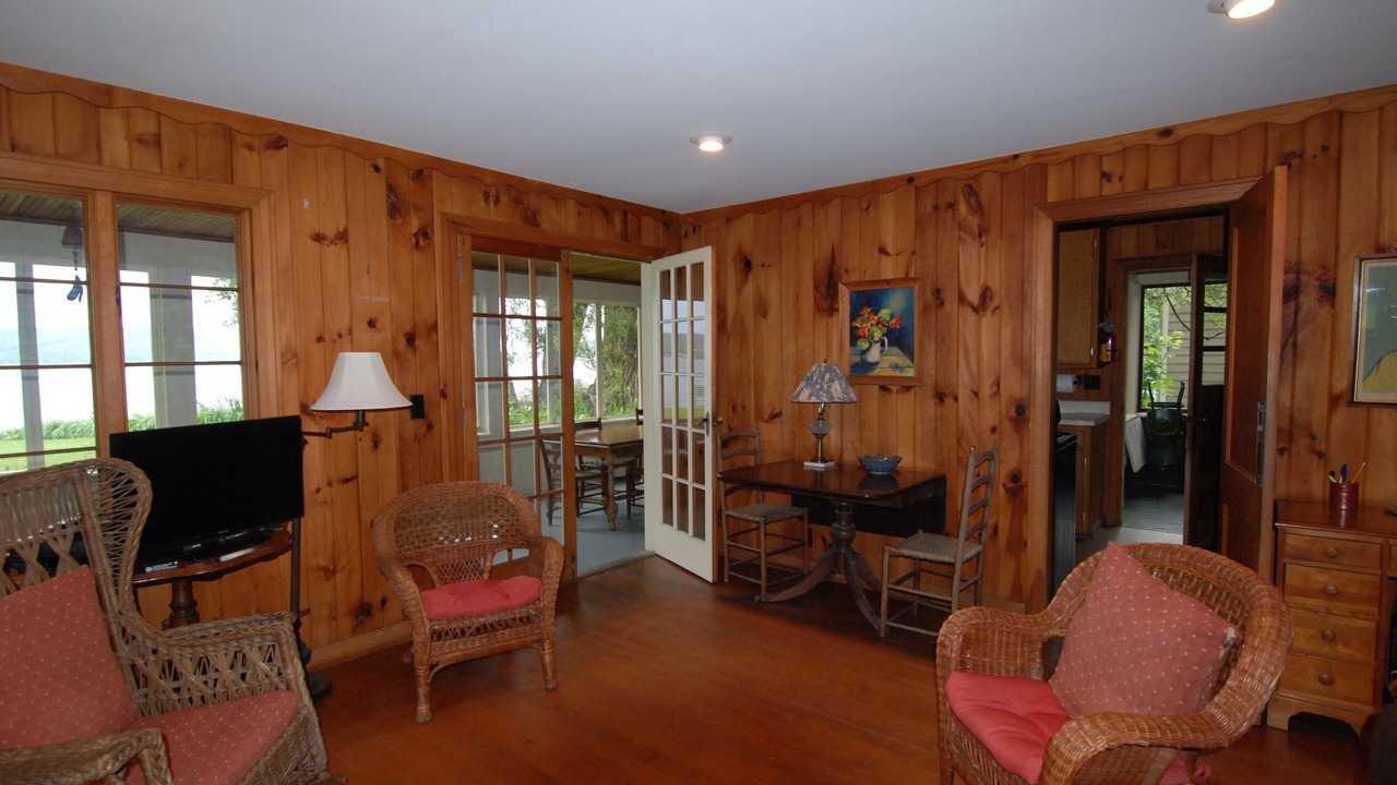 Photo of Bedroom in Canandaigua