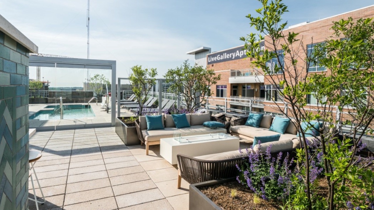 Photo of Outdoor in Woodmont Triangle