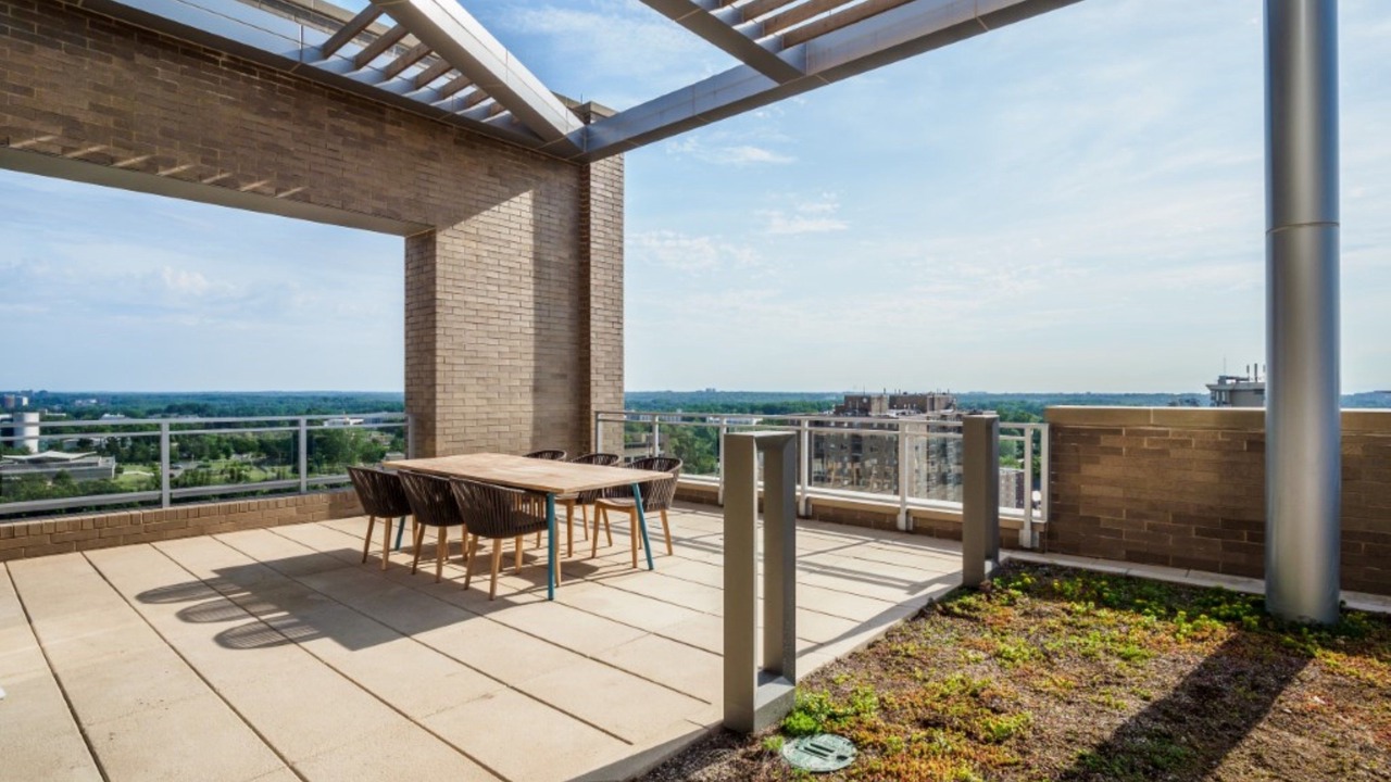 Photo of Outdoor in Woodmont Triangle