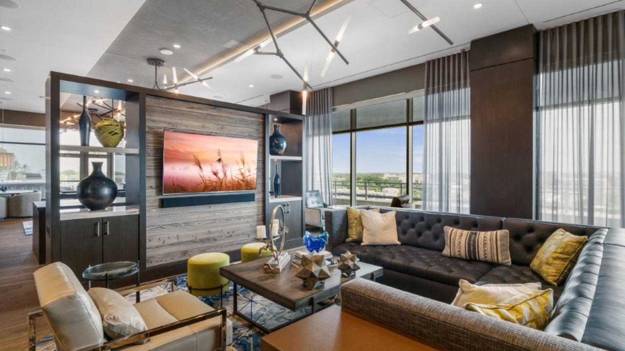 Photo of Others in Woodmont Triangle