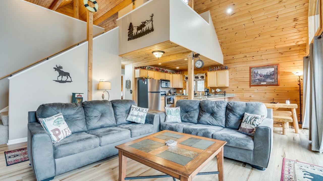 Photo of Livingroom in Piney Flats