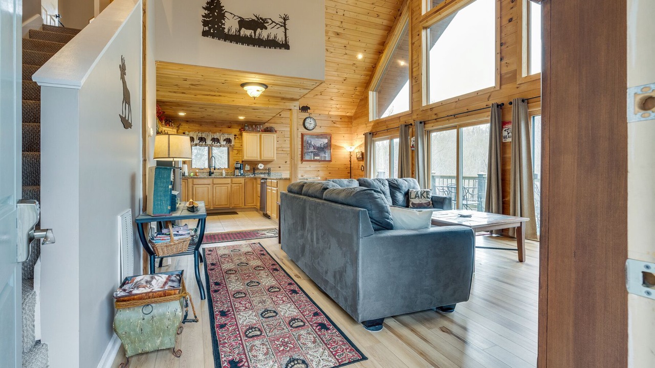 Photo of Livingroom in Piney Flats
