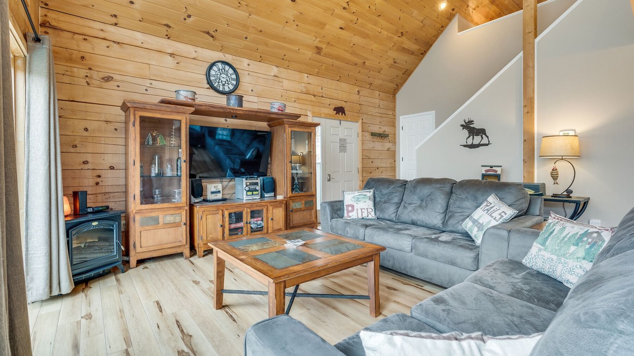 Photo of Livingroom in Piney Flats