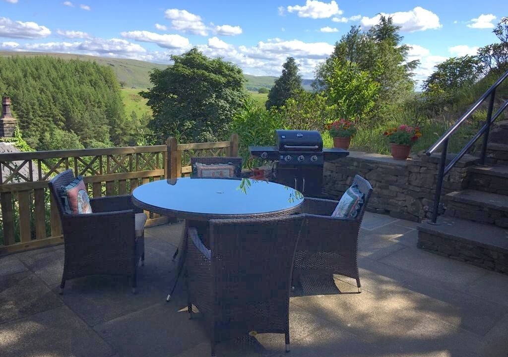 Photo of Others in Saddleworth