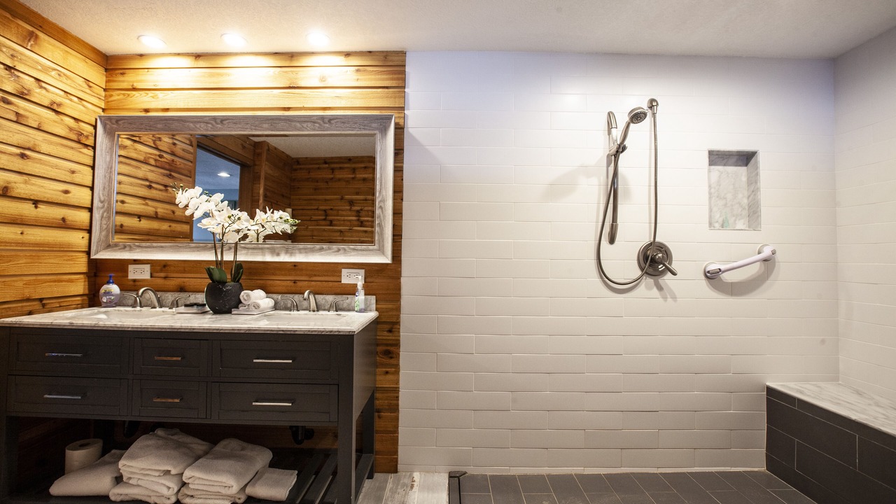 Photo of Bathroom in Bayshore