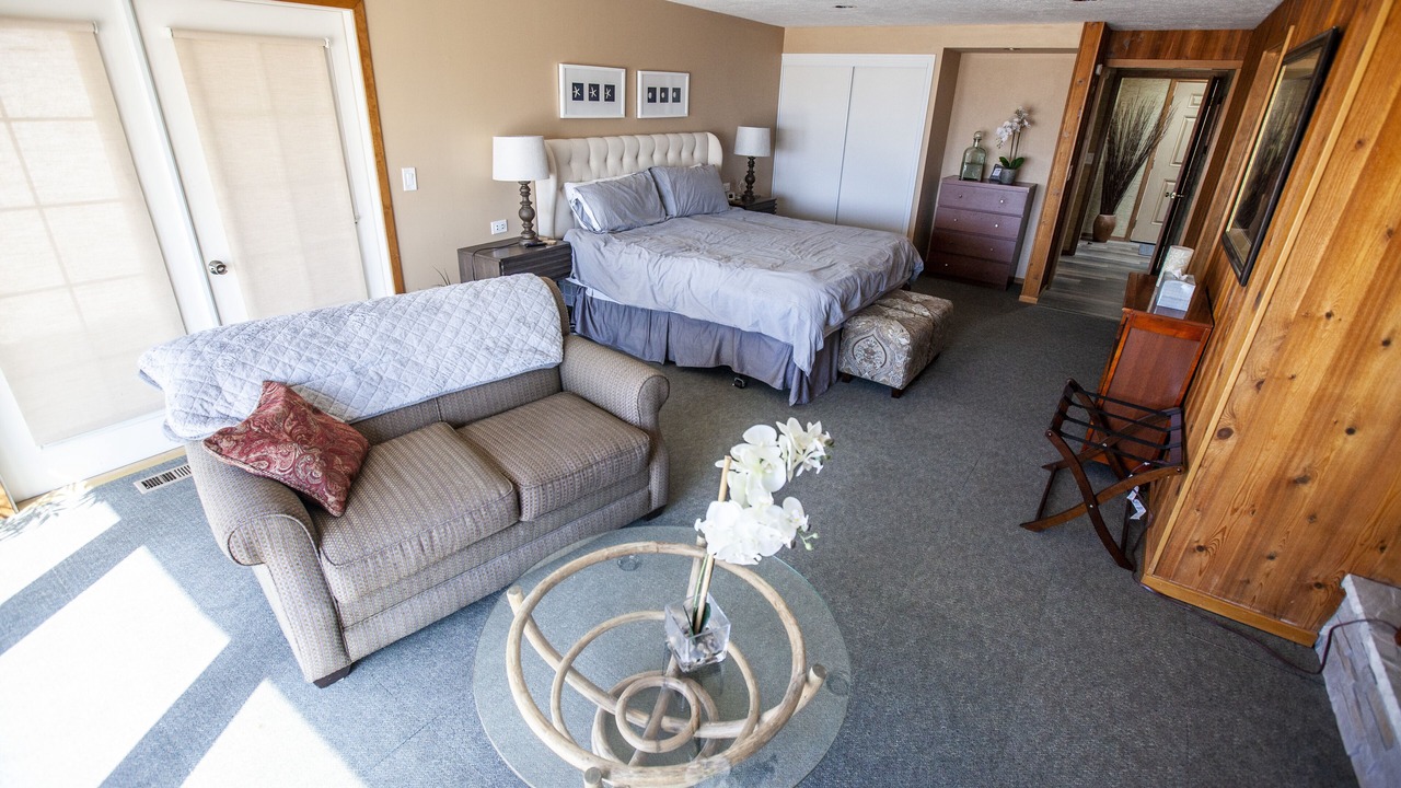 Photo of Bedroom in Bayshore